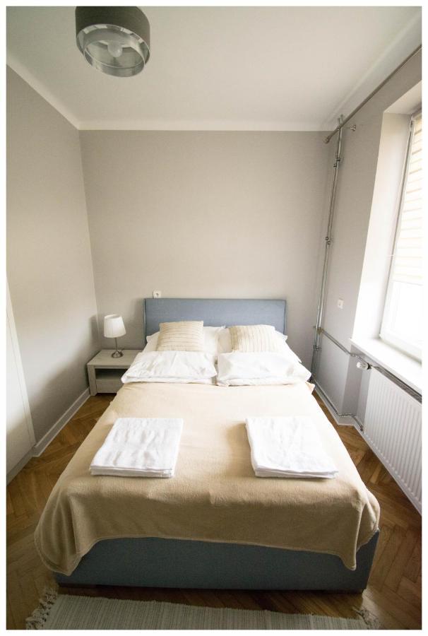 Color 24 Apartament III Stalowa Wola Extérieur photo