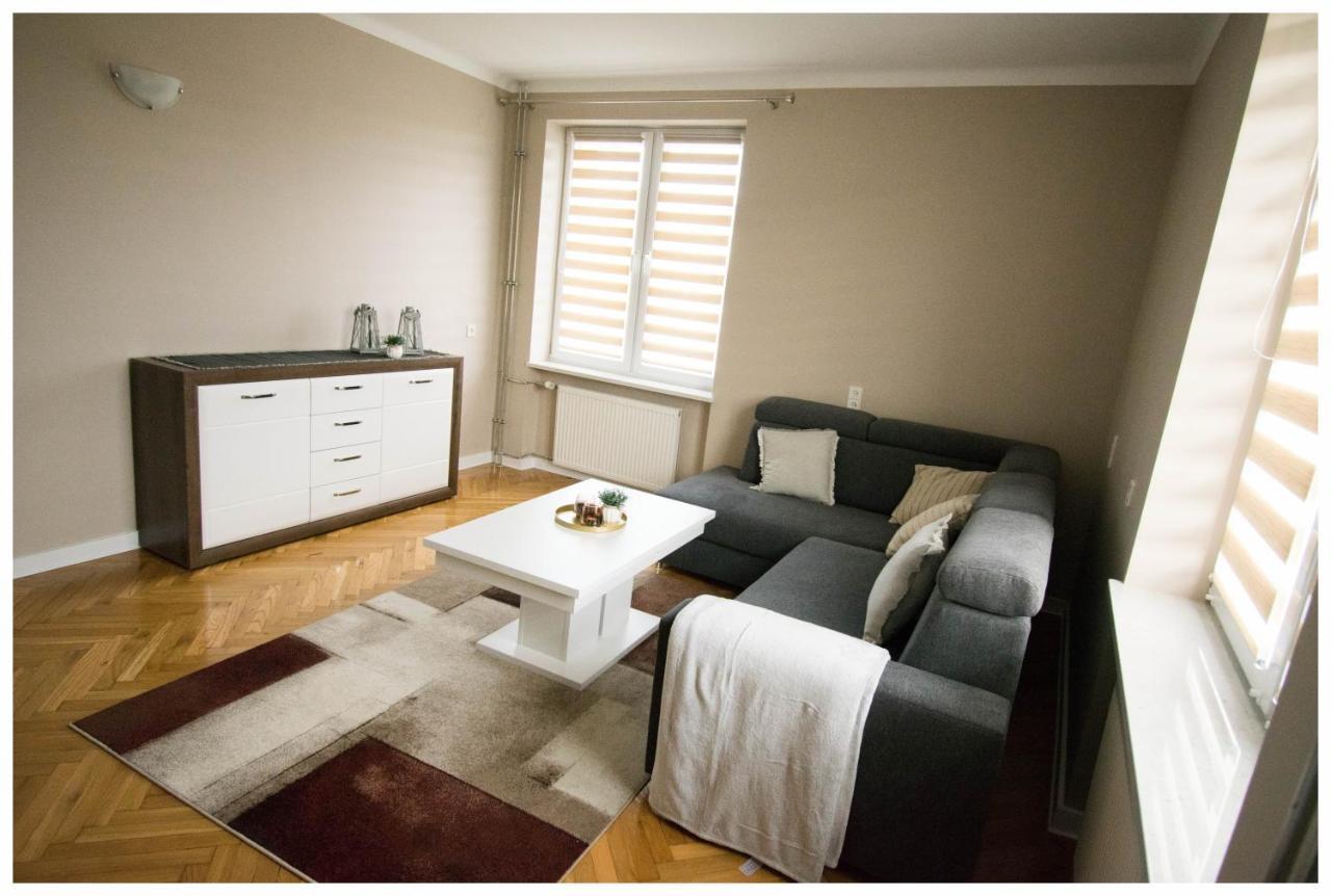 Color 24 Apartament III Stalowa Wola Extérieur photo